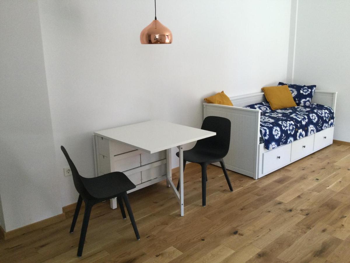 Lovely Studio Appartment With Patio Near The Sea Koper Eksteriør bilde